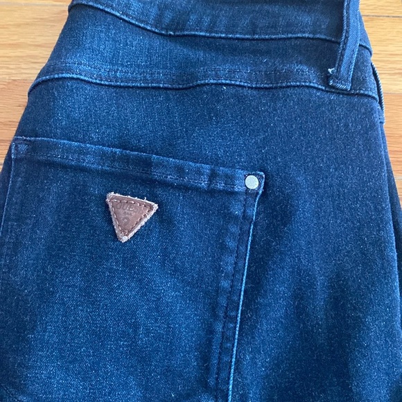 Guess Jeans - Picture 3 of 3